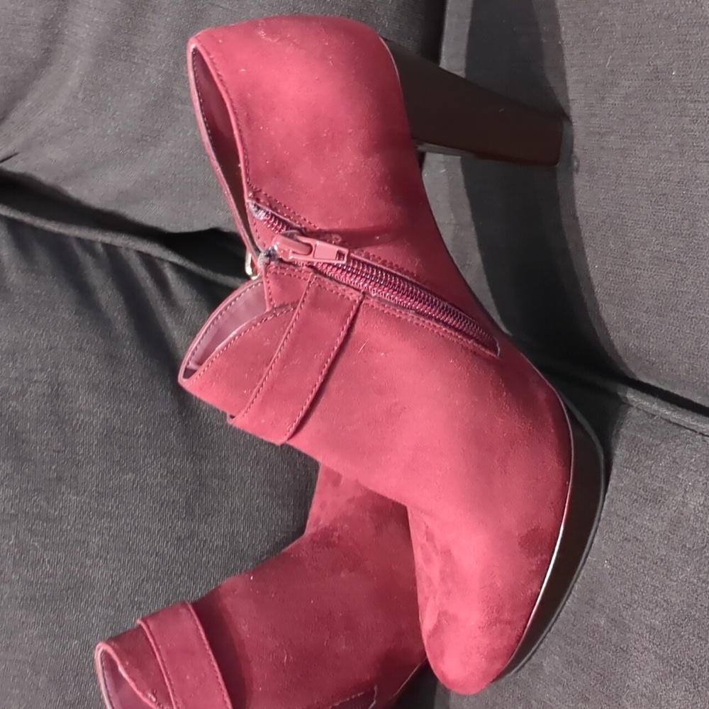 Burgundy Booties East Fifth 8.5